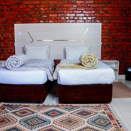 Stephen Margolis Resort Harare Eksteriør bilde